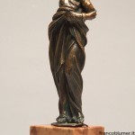 Maddalena in bronzo su base in marmo